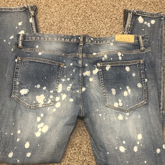 MNML Men’s Distressed Blue Jeans - Picture 3 of 5